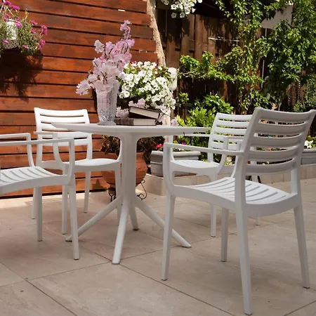 Santacara Apartman *